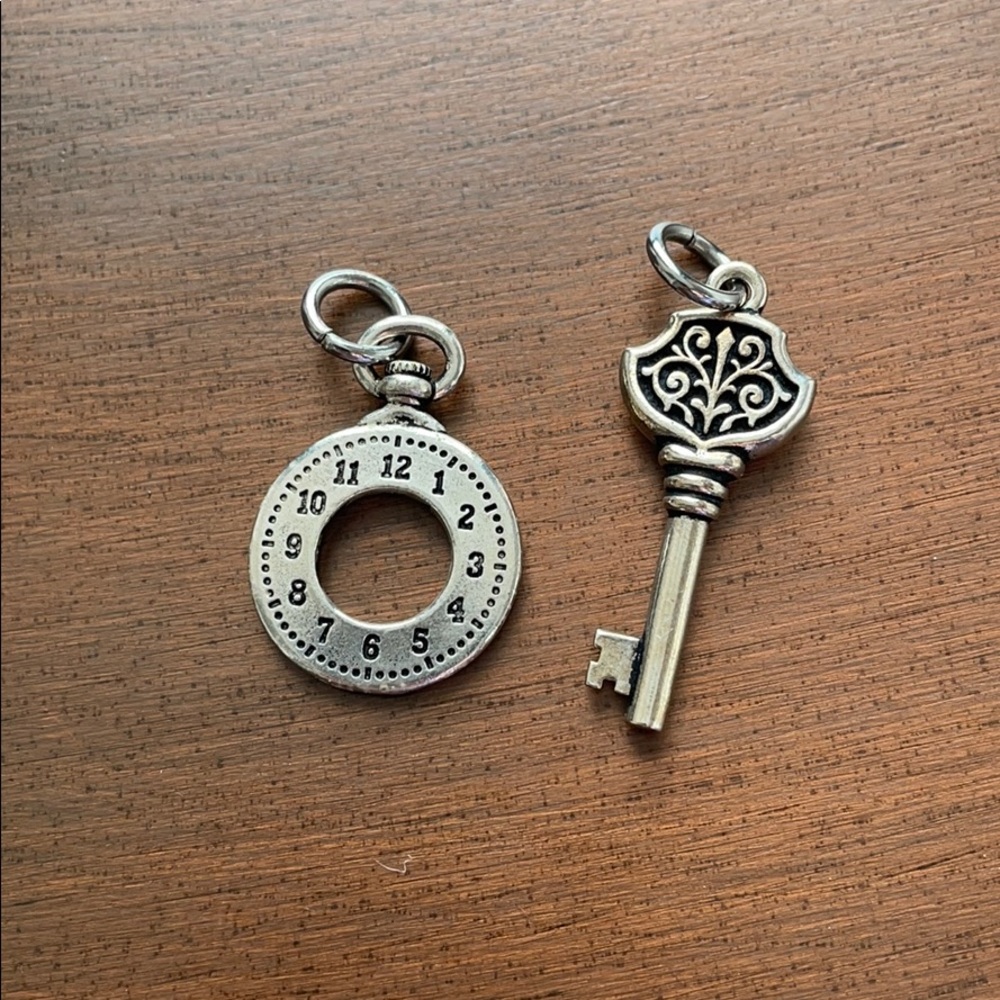 Silver Clock & Key Charms - Picture 4 of 4